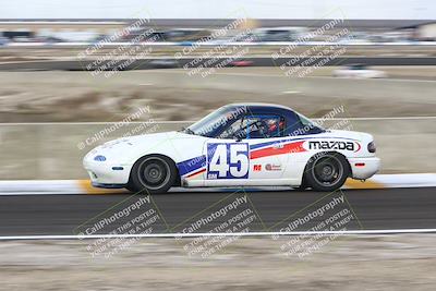 media/Jan-25-2025-CalClub SCCA (Sat) [[03c98a249e]]/Race 4/